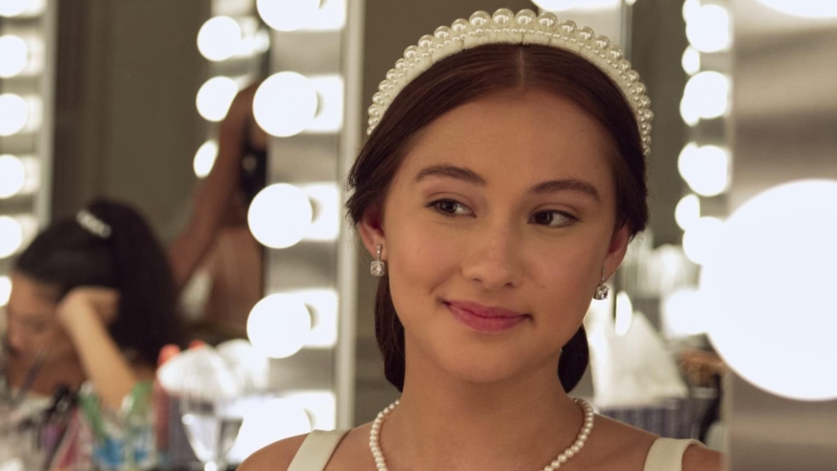 The Summer I Turned Pretty’s Lola Tung Swoons Over Taylor Swift’s