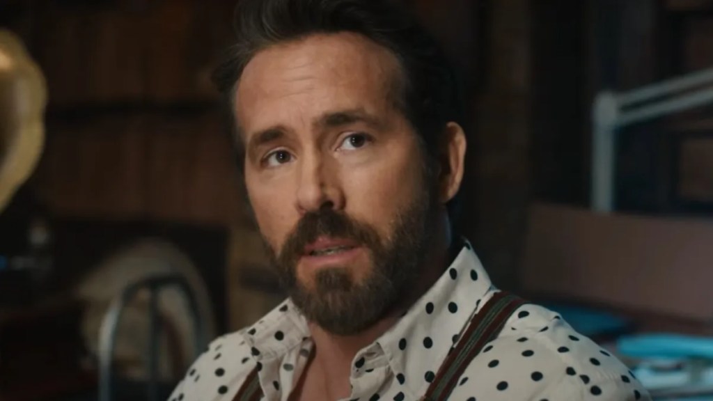 Fans Search 'Ryan Reynolds Fat Suit' As They Rediscover 2005 Movie