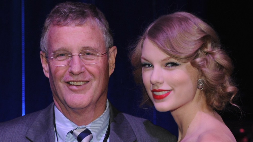 Taylor Swift's Dad Undergoes Heart Surgery