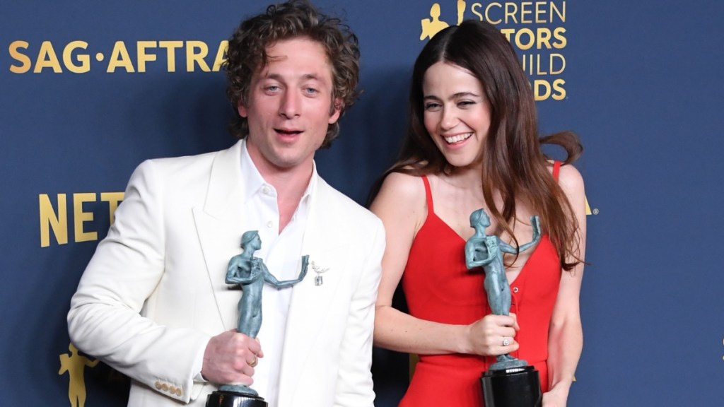 Jeremy Allen White Supports Molly Gordon at Oh, Hi Screening