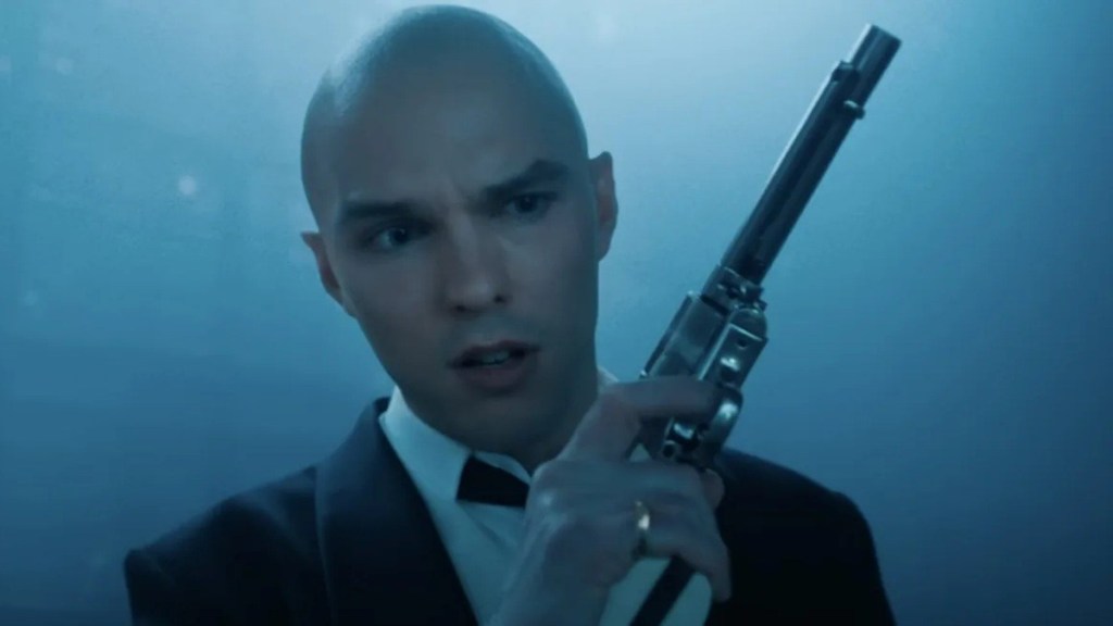 Nicholas Hoult’s Blond Hair Takes Internet by the Storm