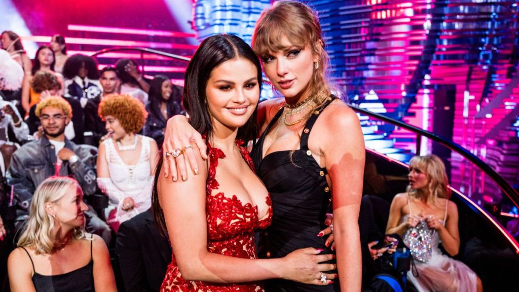 Selena Gomez Really Wants Taylor Swift To Attend Her Wedding, Says ‘Source'