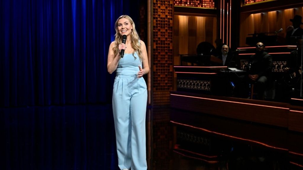 Who Is Kelsey Cook's Boyfriend, Chad Daniels & What Is Their Relationship History?