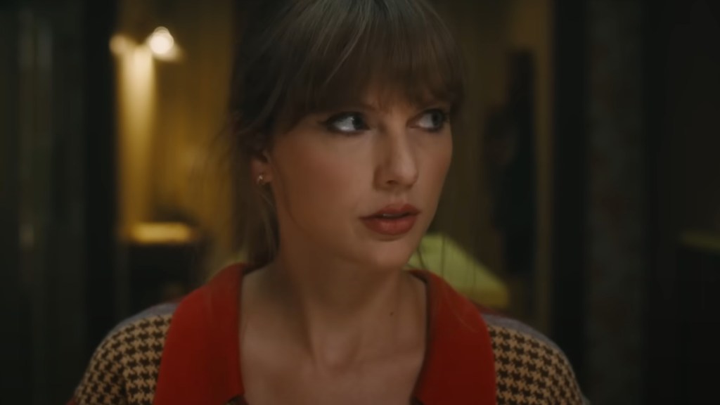 news brunette taylor swift