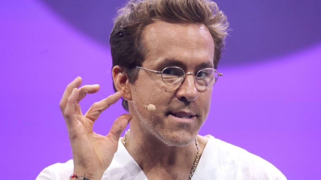 Ryan Reynolds' Ad Agency Created Gwyneth Paltrow's Astronomer Viral Video