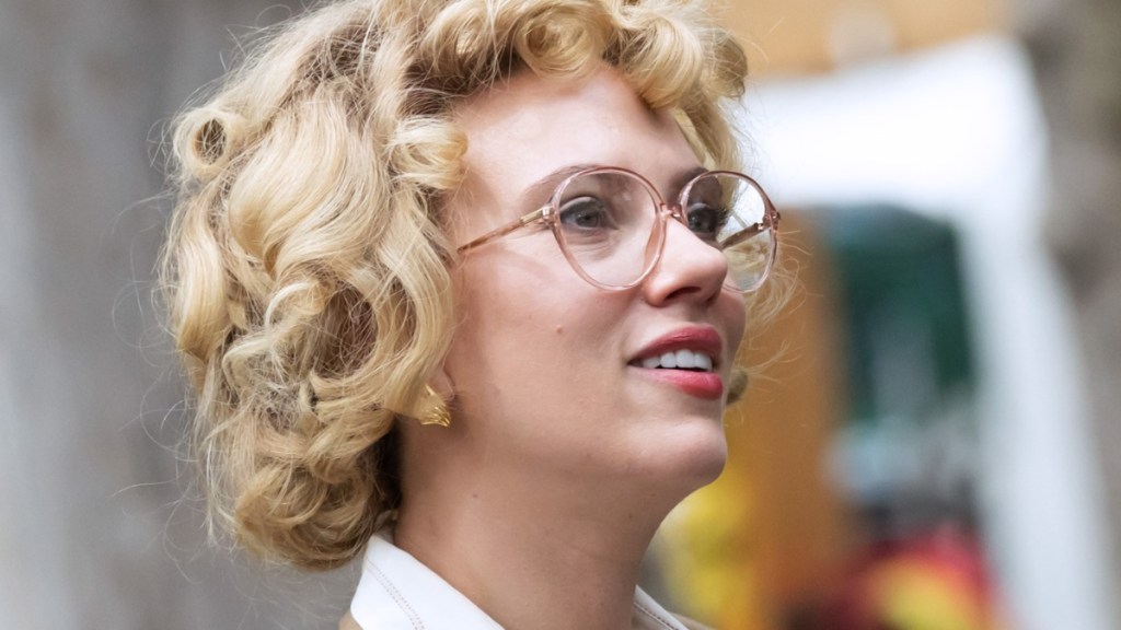 scarlett johansson slutty little glasses jonathan bailey
