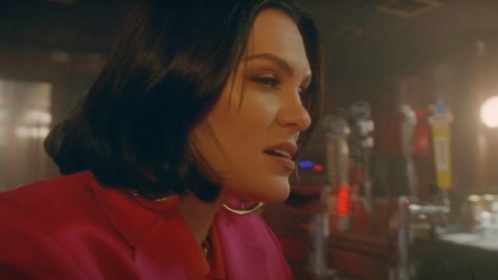 Jessie J Hospitalized For Infection Amid Breast Cancer Surgery