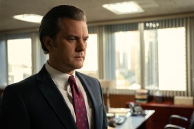 Joshua Jackson & Bridgerton Actress Spark Dating Rumors Amid NYC Stroll