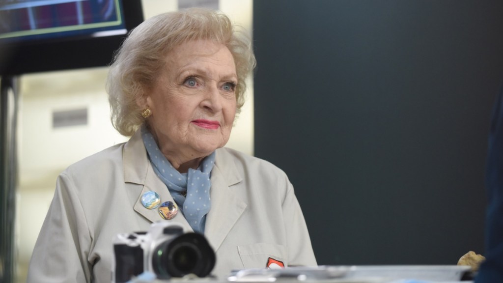 Fans React to Betty White Wanting to 'F—' This TV Actor