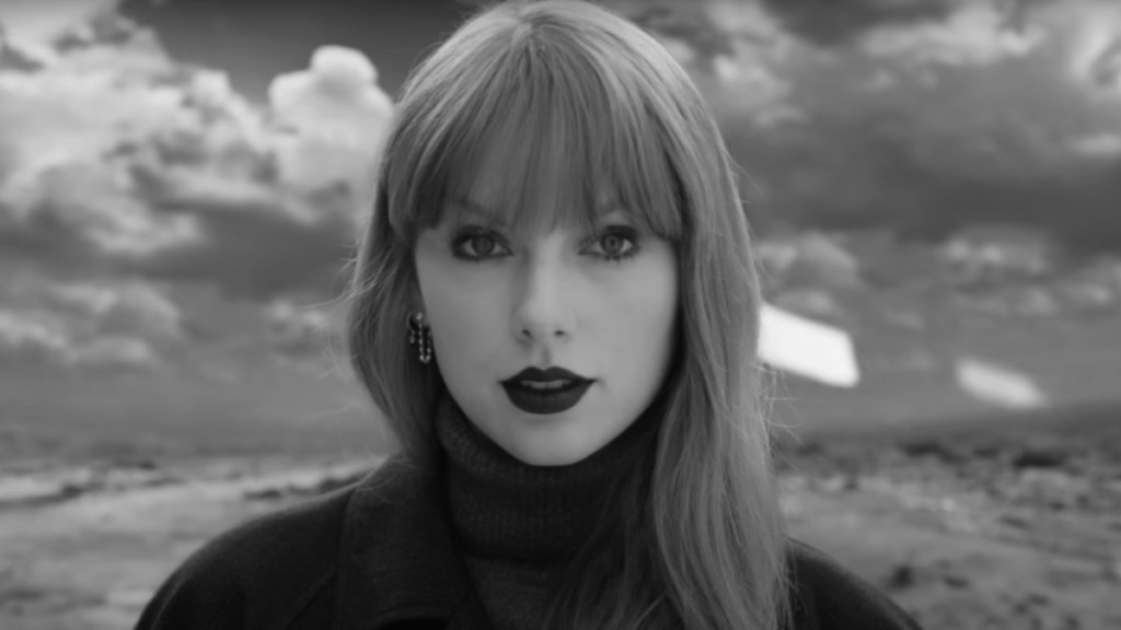 Diehard NFL Fans Might Get the Halftime Show They Dread: Taylor Swift