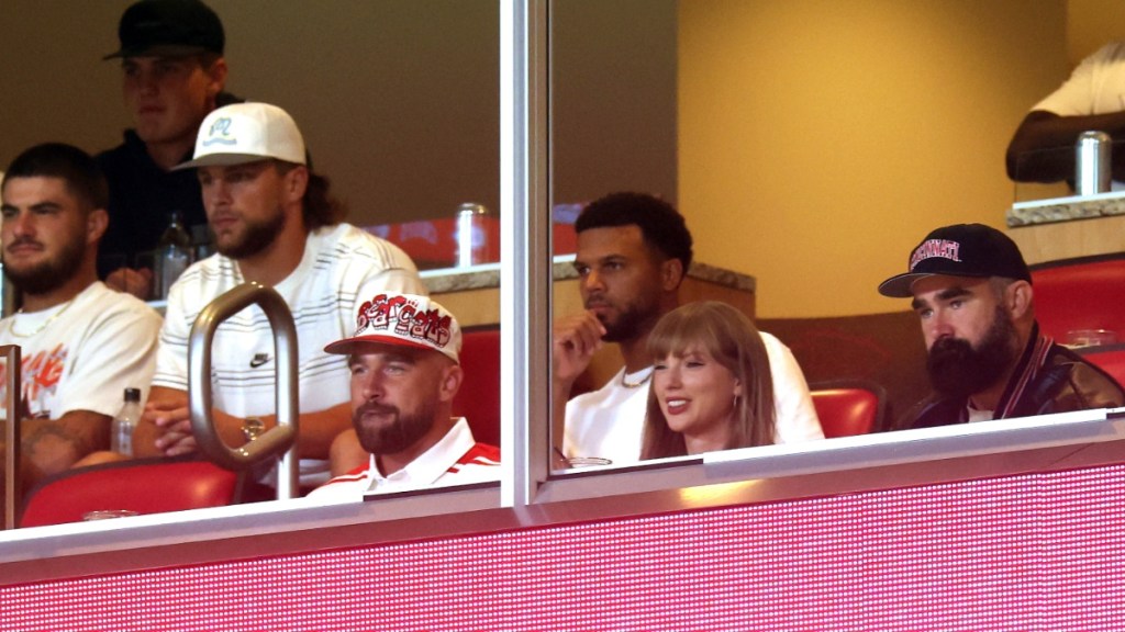 Travis Kelce Brings Taylor Swift to Football Match After Engagement News