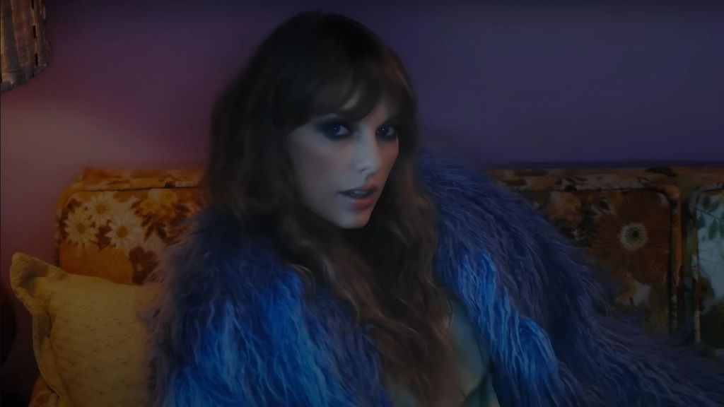 'Taylor Swift Salt Air' Trend Explained