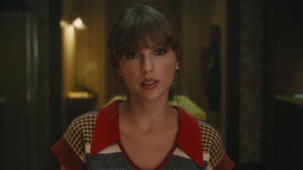 Donald Trump Calls Taylor Swift 'No Longer Hot' Amid Sydney Sweeney Comparison