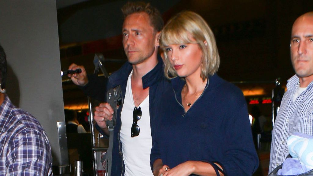 Tom Hiddleston’s Awkward Pause After Taylor Swift Question Was for a Reason, Says Source