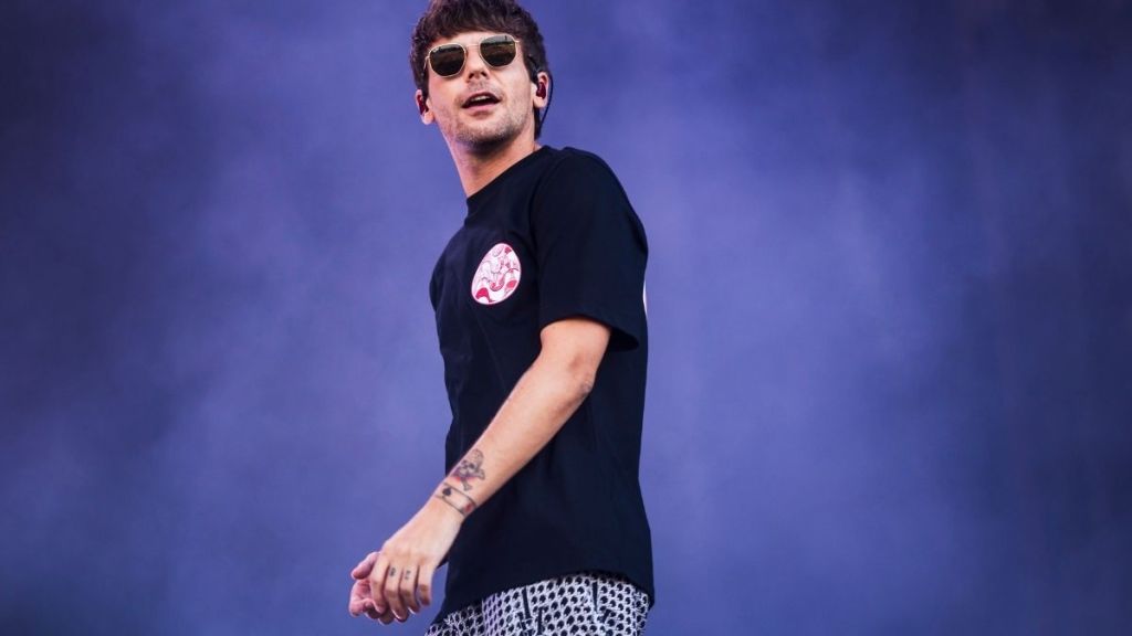 Who Is Louis Tomlinson's Girlfriend, Zara McDermott & What Is Her Instagram?