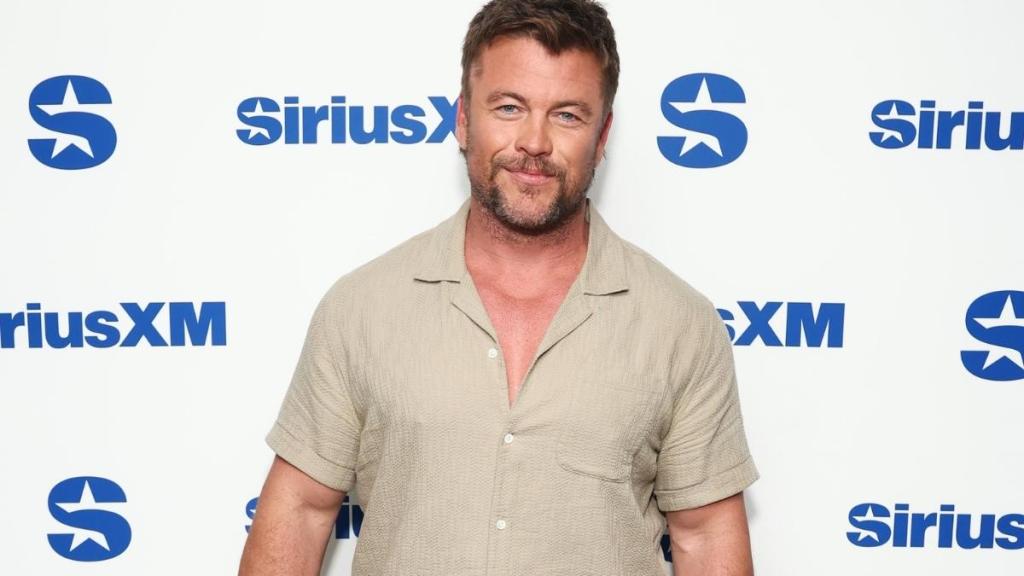 Luke Hemsworth Praises Chris Pratt & Talks About Their 'Bromance'