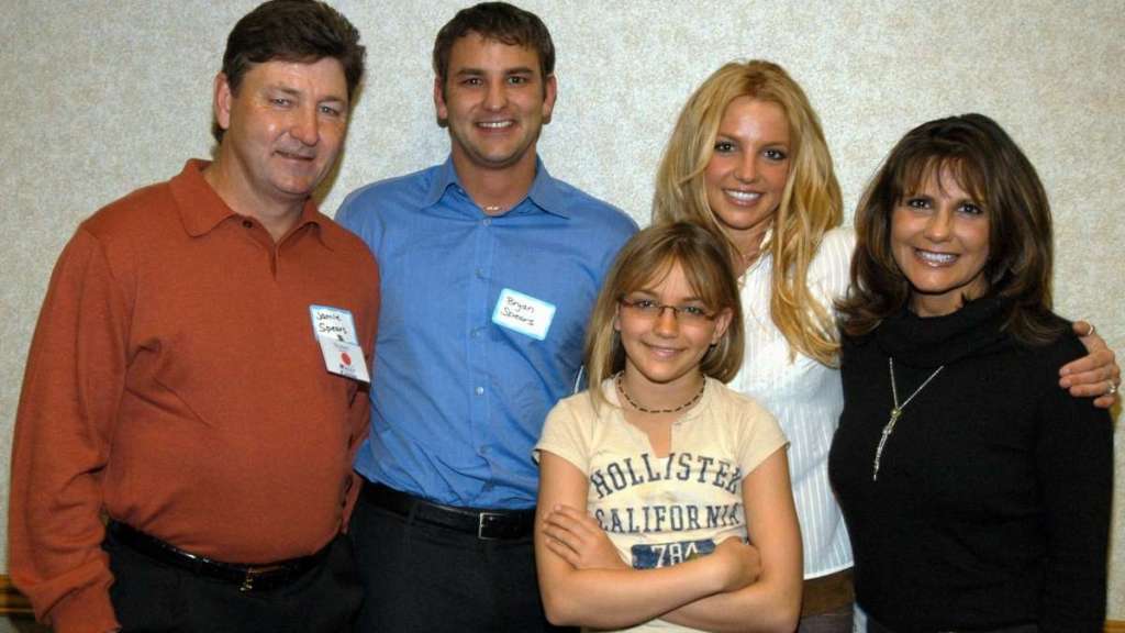 Britney Spears’ Relationship With Her Dad Is ‘Nonexistent’ After Conservatorship, Source Claims