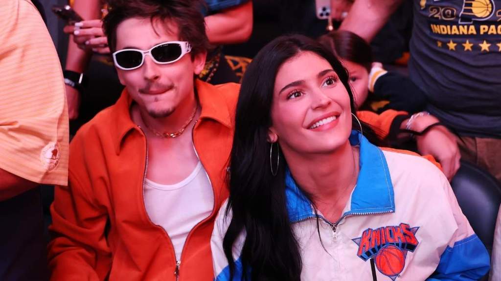 Timothee Chalamet Is Aware That His Noncommittal Ways May Drive Kylie Jenner Away, Says Source