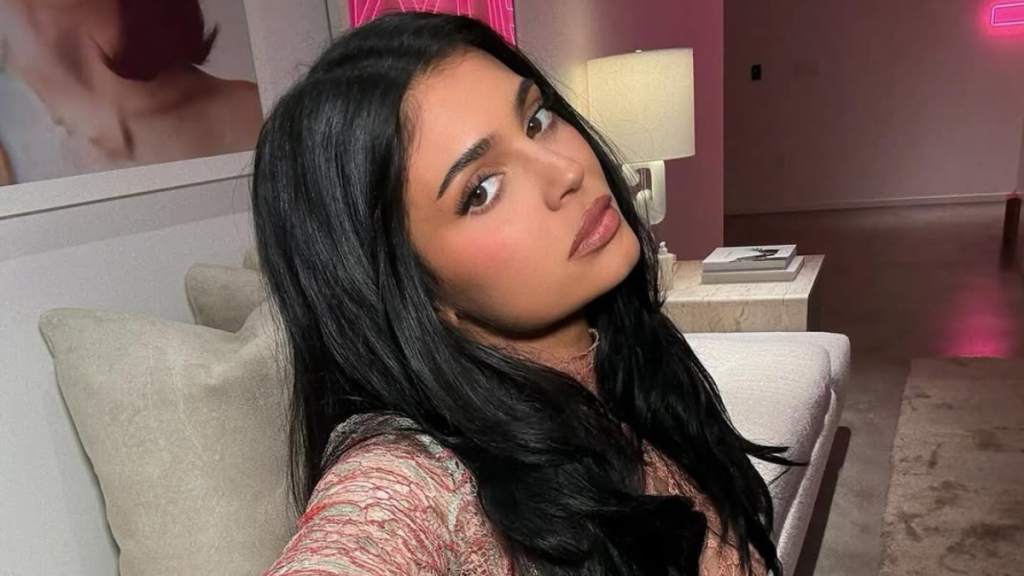 Kylie Jenner Looks ‘Stunning as Always’ in Lace Bodysuit Photos