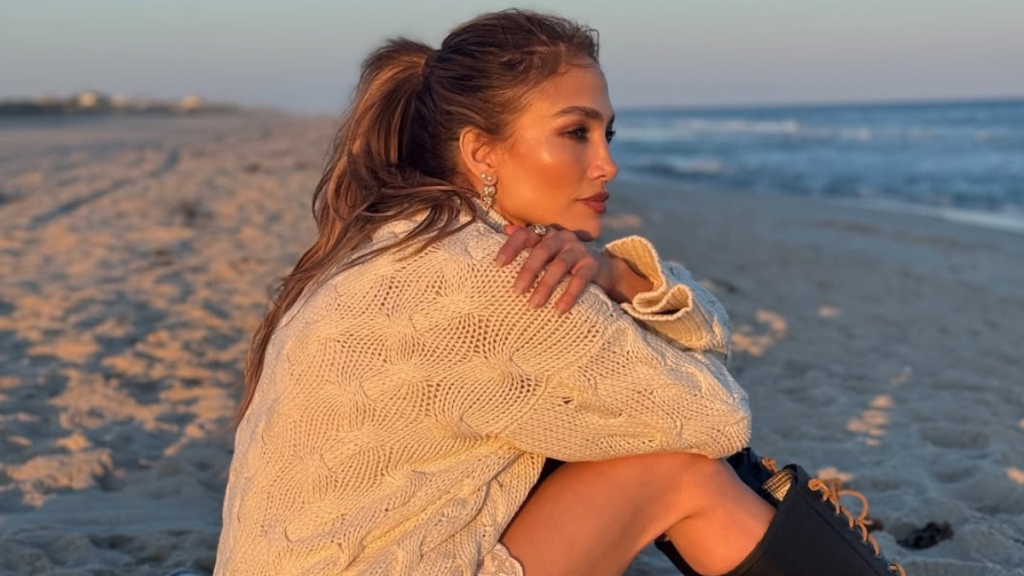 Jennifer Lopez Turns Heads in Knit Sweater & Mini-Skirt As Beachwear