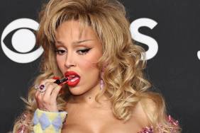 Doja Cat Shocks Fans by Eating Lipstick at the VMAs