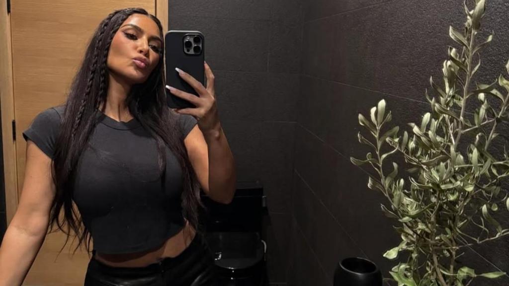 Kim Kardashian Reveals This Relatable Workout Habit That Frustrates Her Trainer