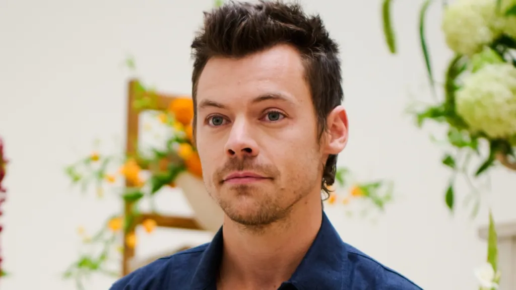 Harry Styles’ Berlin Marathon Time Wows as He Gets Sub-3 as ‘Sted Sarandos'