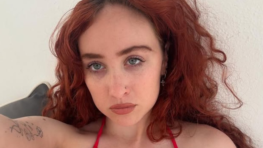 Chappell Roan Jokes About 'Pee Stain' Onstage: ‘I Have Latex Panties!’