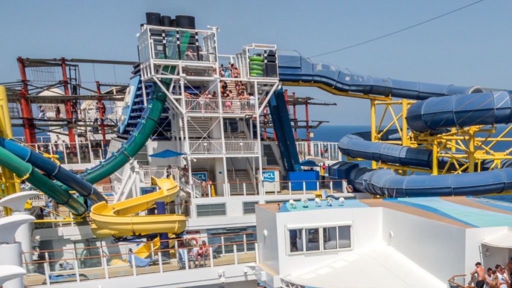 Woman Stuck in a Waterslide on Norwegian Cruise in Viral Clip