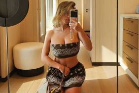 Bikini-Clad Sydney Sweeney’s ‘Mars Trip’ Photos Are Truly Out-Of-This-World