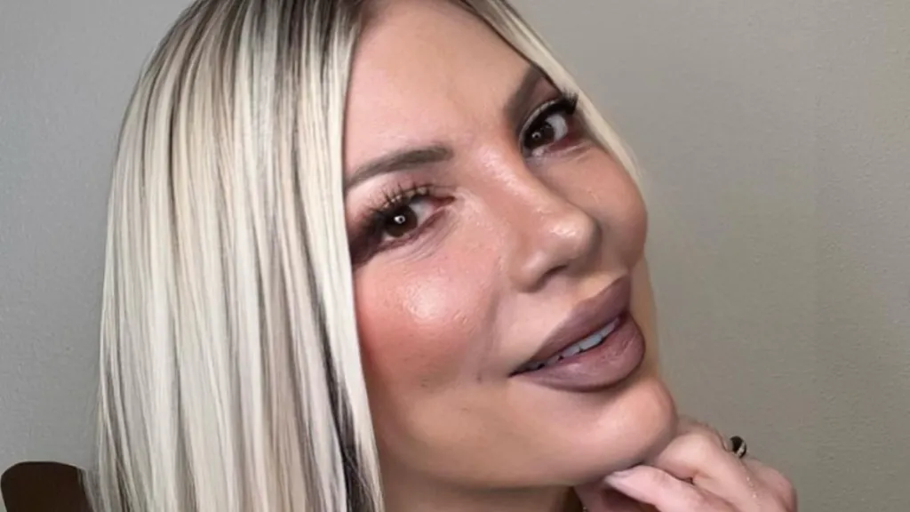 Tori Spelling Debuts New Haircut, Fans Say 'Looks Like Kris Jenner'