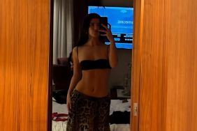 Charli D'Amelio's Mirror Selfie in Bra Top & Low-Waist Skirt Will Make You Look Twice