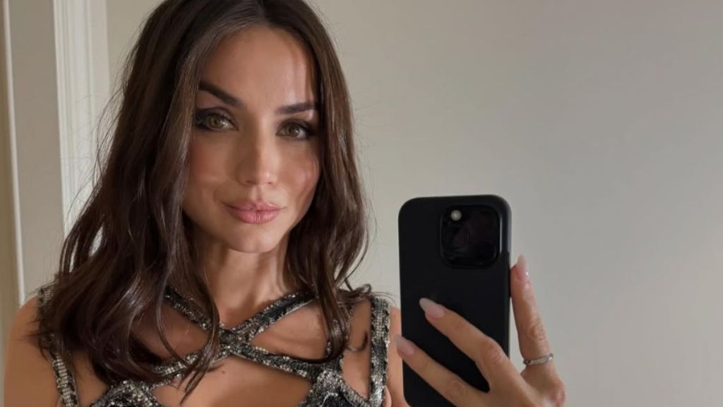 Ana de Armas Makes Rare Solo Appearance Amid Rumors of Her & Tom Cruise's Marriage