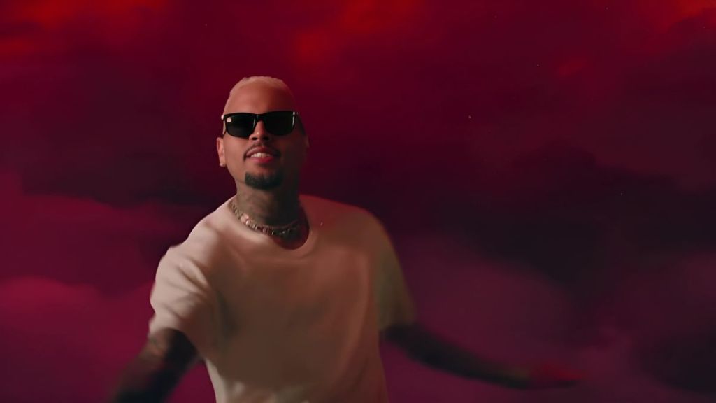 Chris Brown Deactivates Instagram After Kayla Nicole Lap Dance Went Viral