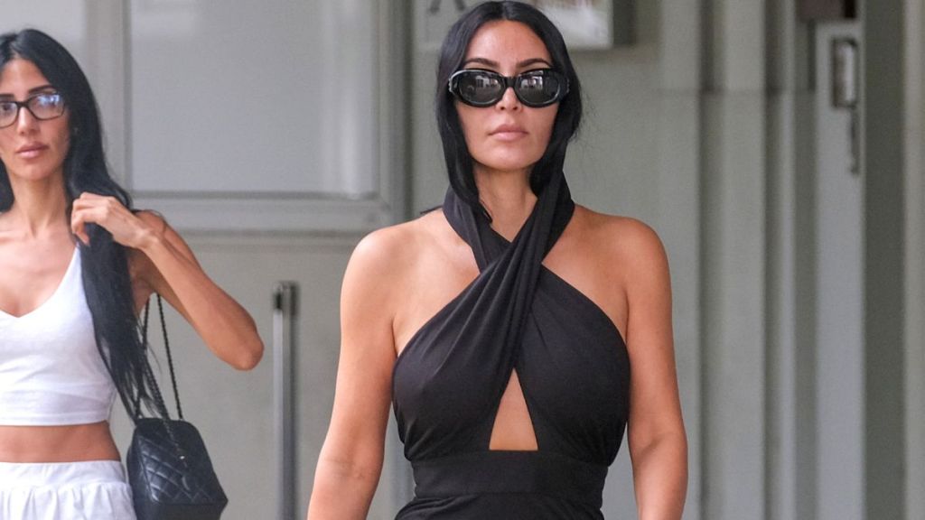 Kim Kardashian's Italy Outfits Photos Include All Things Bold & Beautiful