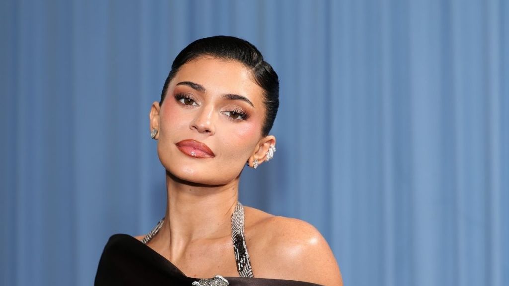 Kylie Jenner Showcases Her Legs in Trench Coat for New Photoshoot