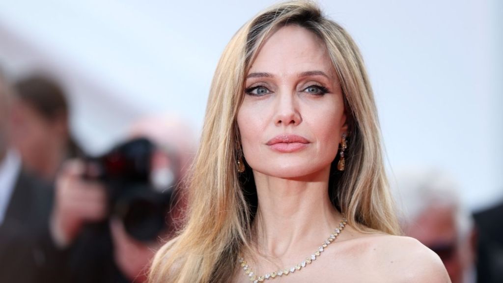 Angelina Jolie Looks Unrecognizable in New Blond Look