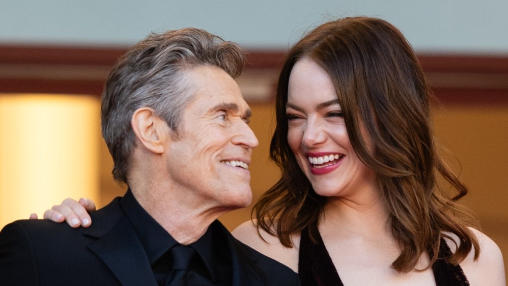 Emma Stone & Willem Dafoe Share Lip-Kiss As They Reunite