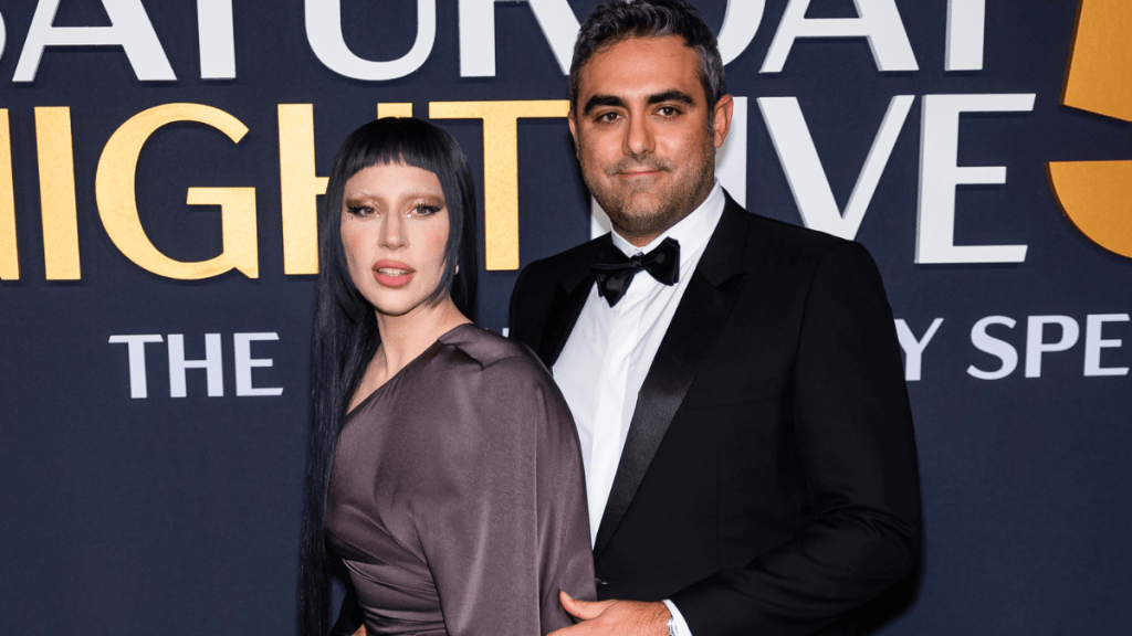 Lady Gaga delaying wedding with fiance