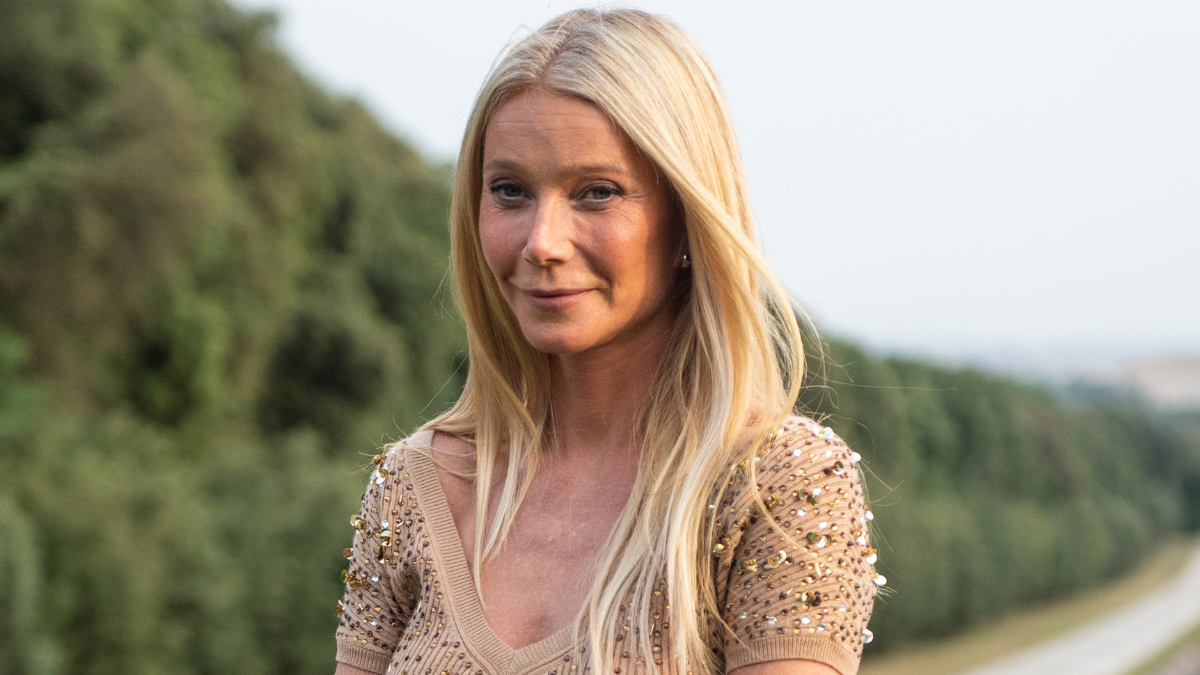Paltrow's BehindtheScenes Photos From NYFW Prove She's an