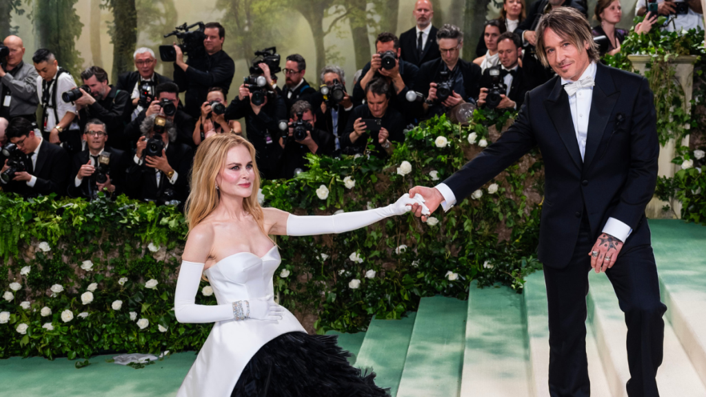 Nicole Kidman Was Betrayed by Keith Urban's 'Whole World,' Says Source