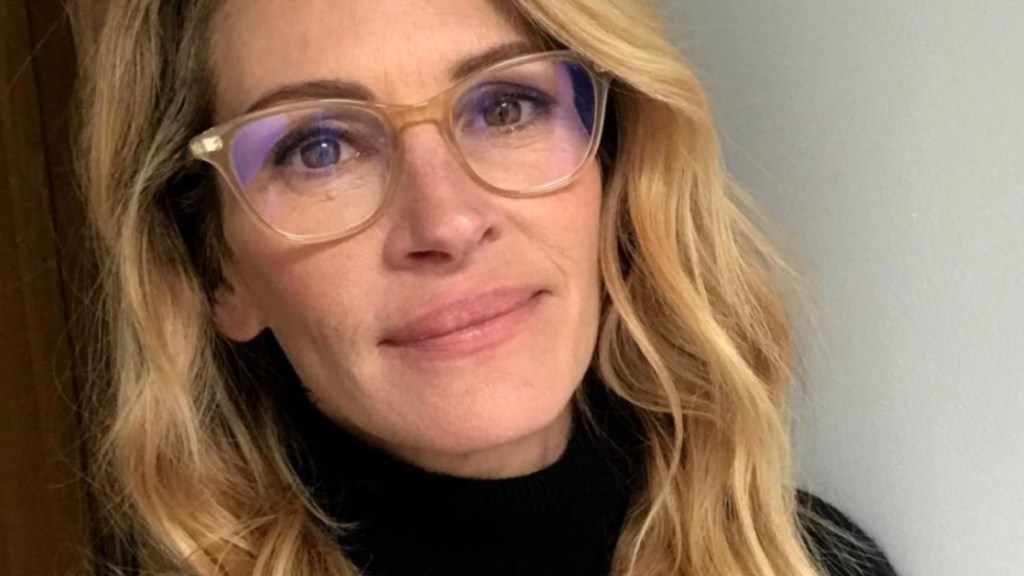 Julia Roberts After the Hunt