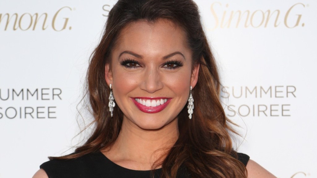 Former Bachelor Star & DWTS Winner Gives 1st Update After DUI Arrest