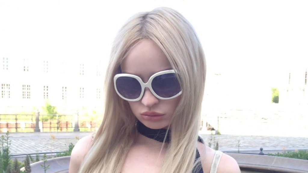 Kim Petras Wearing Underwear With Fishnets Has Fans Saying 'Pretty in Pink'