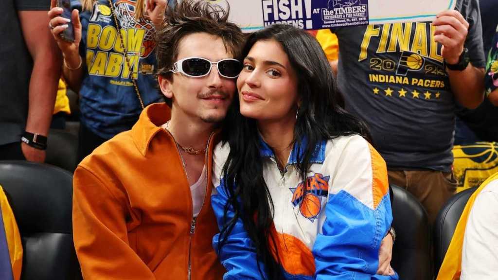 Photos: Kylie Jenner & Timothee Chalamet Bring Back Date Night at Yankees Game