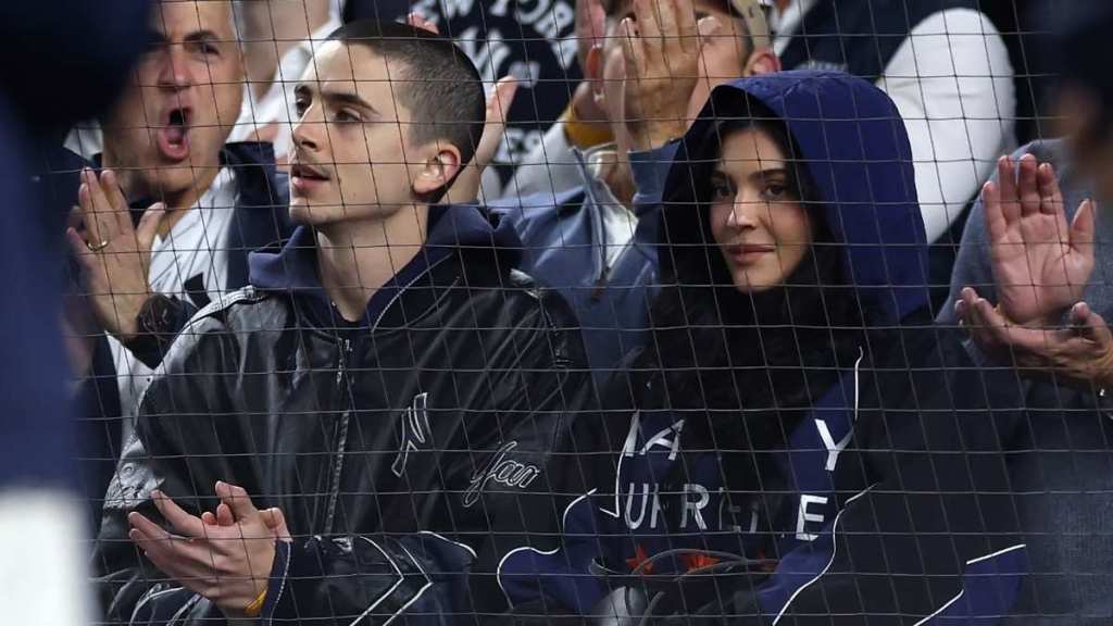 Timothee Chalamet & Kylie Jenner Almost Twin in Jackets on Date Night