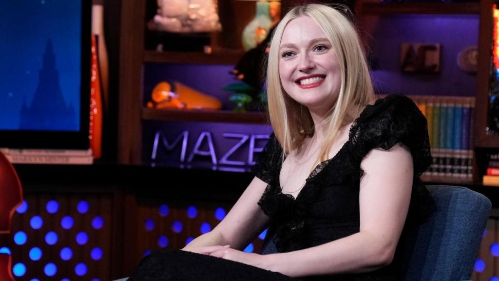 Dakota Fanning Says Society's Notions of Her Felt 'Heavy & Negative'
