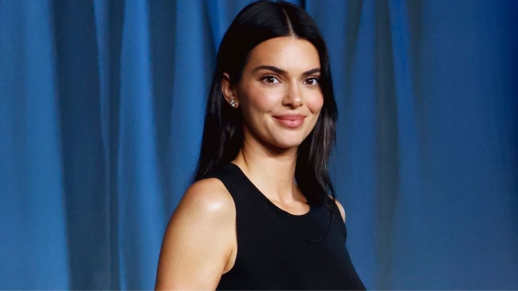 Kendall Jenner's 'Body Is Tea' As She Poses in Blue Sportswear