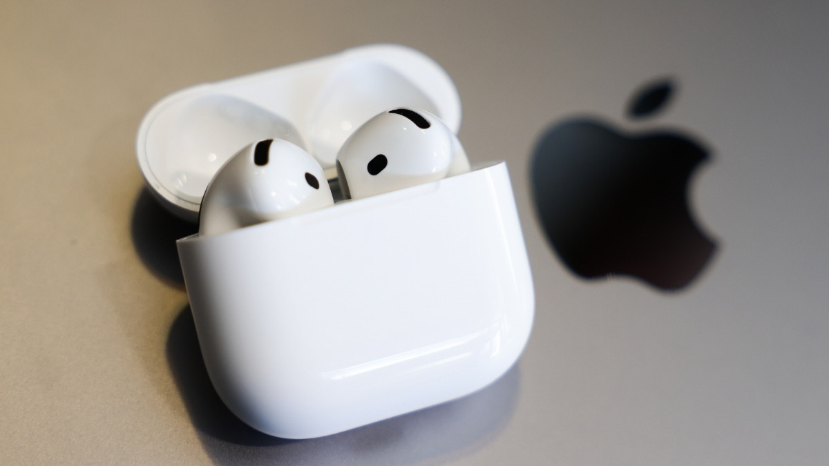 AirPods-1.jpg?resize=1200,630