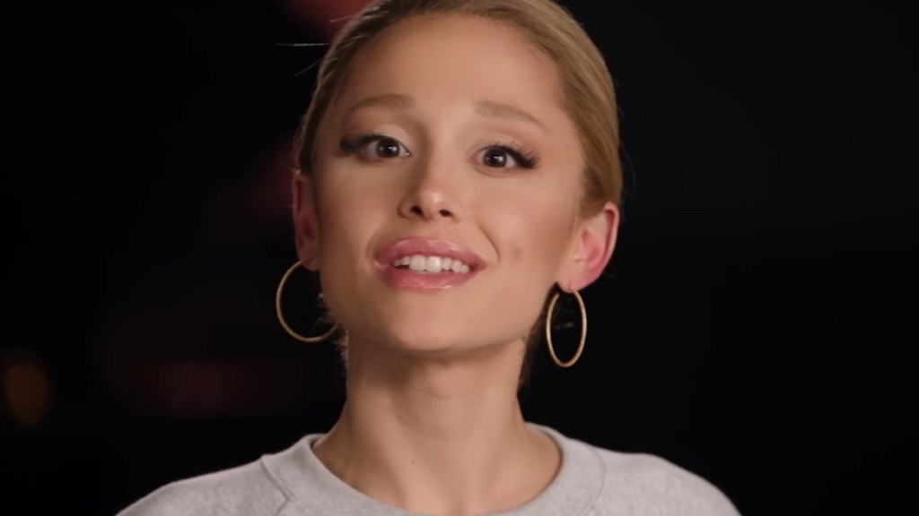 Ariana Grande Calls Upcoming SNL Episode 'One of the Gayest Ever’ 